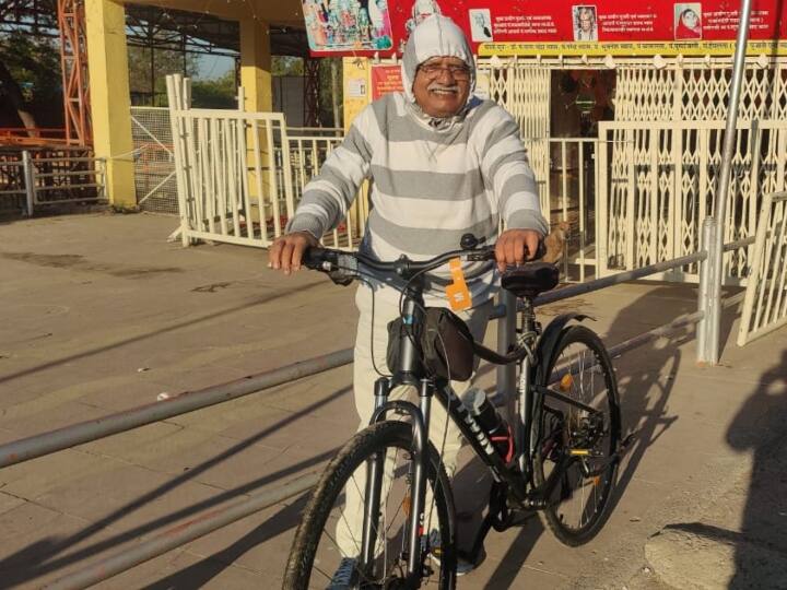 MP News Madhya Pradesh former bhopal division commissioner kavindra kiyawat reached ganesh temple ANN MP News: 40 किलोमीटर साइकिल चलाकर गणेश मंदिर पहुंचे भोपाल डिविजन के पूर्व कमिश्रर, दिया ये मैसेज