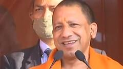 किस रंग में रंगी है अखिलेश यादव की टोपी?, CM Yogi से सुनिए....