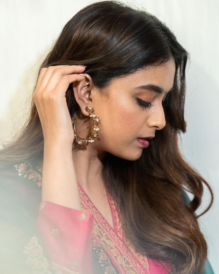 కీర్తి సురేష్ అందమైన ఫోటోలు  -Image credit: KeerthySuresh/Instagram
