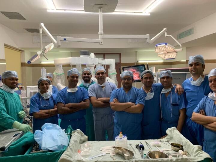 Rajasthan News: एम्स जोधपुर ने रोबोटिक प्रणाली से 500 ऑपरेशन किए पूरे, बड़ी-बड़ी सर्जरी करना हुआ आसान rajasthan jodhpur aiims complted 500 operations through robotics method now surgery become easy ANN Rajasthan News: एम्स जोधपुर ने रोबोटिक प्रणाली से 500 ऑपरेशन किए पूरे, बड़ी-बड़ी सर्जरी करना हुआ आसान