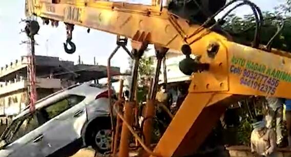 Karimnagar Car Overspeed : అతివేగంతో దూసుకొచ్చి కారు...ప్రమాదంలో నలుగురు మహిళల మృతి | ABP Desam