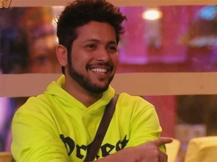 Nishant Bhatt Quit Bigg Boss 1 left the show with Rs 10 lakh Pratik sehajpal, shamita shetty, tejasswi prakash, karan kundrra is in top 4 Nishant Bhatt Quit Bigg Boss 15: निशांत भट्ट बिग बॉस ट्रॉफी की रेस से बाहर, 10 लाख रुपए लेकर छोड़ा शो