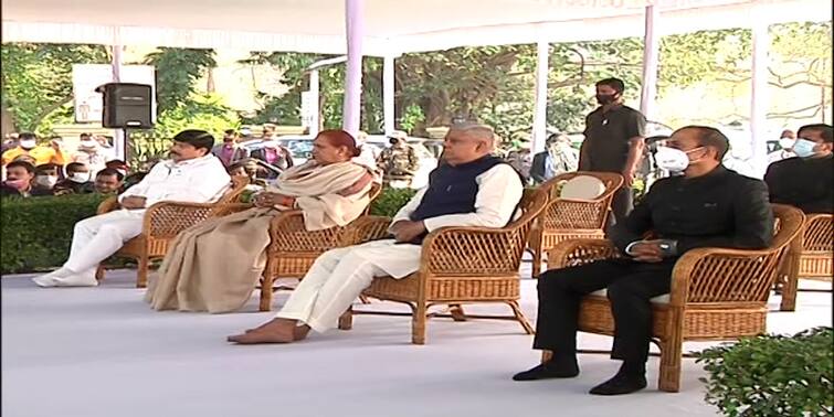North 24 Paraganas Jyotipriya  Mallick does not appear on stage,as Arjun Singh was next to Governor at Barrackpore North 24 Paraganas News: তৃণমূল নেতা খুনের ছায়া ব্যারাকপুরে, রাজ্যপালের পাশে অর্জুন, মঞ্চে উঠলেন না জ্যোতিপ্রিয়
