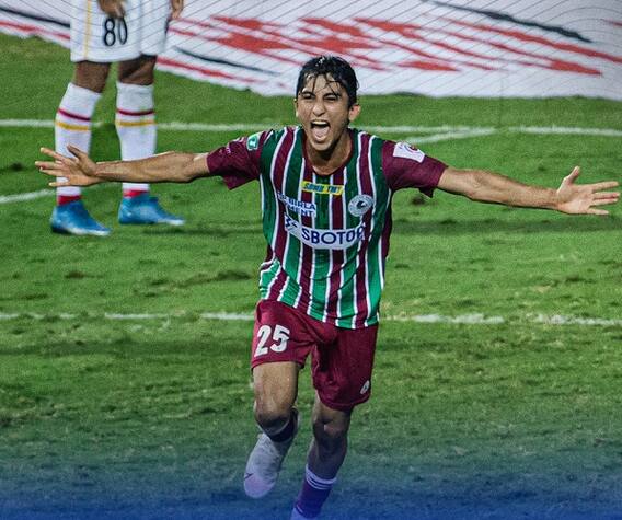 বাবা ইস্টবেঙ্গলের কিংবদন্তি, ছেলের জন্য আঁধার লাল-হলুদেই