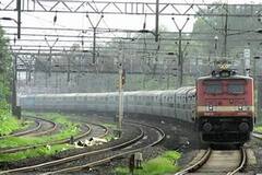 Express Cancel: হিজলি স্টেশনে নন-ইন্টারলকিংয়ের কাজ, বাতিল একাধিক দূরপাল্লার ট্রেন। Bangla News