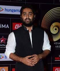 अरिजित सिंग हा बॉलिवूडमधील सर्वाधिक मानधन घेणाऱ्या गायकांपैकी एक आहे. रिपोर्टनुसार, अरिजित सिंग एका गाण्यासाठी 18 ते 20 लाख रुपये आकारतो.