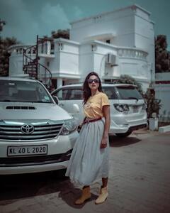 Amala Paul: எப்படி பார்த்தாலும் அழகாத்தான் இருப்போம்.. அமலாபாலின் லேட்டஸ்ட் போட்டோஸ்..!