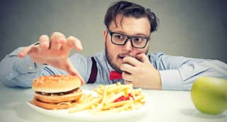 Health Care Tips : जंक फूडपासून सुटका करण्यासाठी 'या' टीप्स करा फॉलो