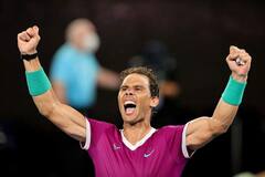 Nadal Win Photos: இந்த கிராண்ட்ஸ்லாம் உடன் சேர்த்து மொத்தம் 21 - வெற்றியை கொண்டாடிய நடாலின் புகைப்படங்கள்..!