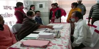 Malda: ইংরেজবাজারে বিজেপি বিধায়কের ‘পাড়ায় বিধায়ক’ কর্মসূচি, পুরভোটের আগে নাটক, কটাক্ষ তৃণমূলের