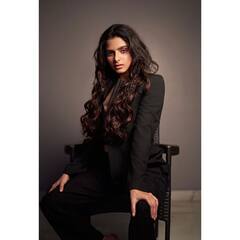 Avantika Photos: मां भाग्यश्री की कार्बन कॉपी है अवंतिका, तस्वीरें देख एक्ट्रेस के जवानी भरे दिनों की आ जाएगी याद