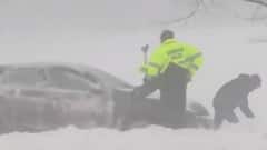 पूर्वी अमेरिका में बर्फीले तूफान 'बॉम्ब' से तबाही, 6 हजार उड़ानें रद्द, 7 करोड़ लोग आफत में