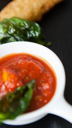 Tomato Sauce: কীভাবে চটজলদি বাড়িতে বানাবেন টম্যাটো সস? রইল রেসিপি