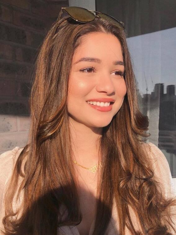 फिल्मी दुनिया से दूर लेकिन फिर भी मशहूर हैं सचिन तेंदुलकर की बेटी सारा