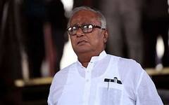 Saugata Roy: 'রাজ্যপালের ট্যুইটার করা অসাংবিধানিক', মুখ্য়মন্ত্রীর ব্লক-সিদ্ধান্তকে সঠিক মনে করছেন সৌগত রায়। Bangla News