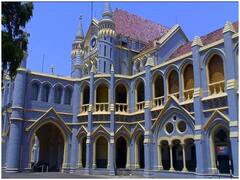 MP News: निजी कॉलेजों में मनमानी फीस के मुद्दे को हाईकोर्ट ने माना गंभीर, राज्य सरकार से मांगा जवाब