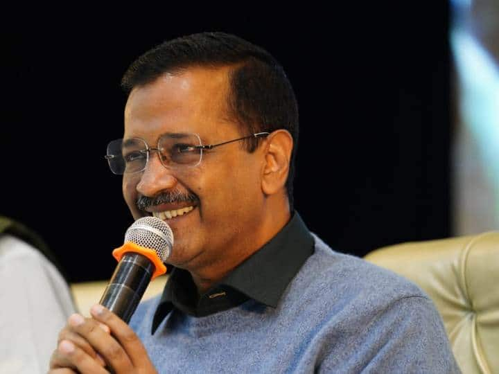 AAP chief and delhi Cm Arvind Kejriwal got his candidates signed in Goa amid Assembly Election 2022 ANN Goa Assembly Election 2022: आप प्रमुख केजरीवाल ने गोवा में अपने उम्मीदवारों से साइन कराया एफिडेविट, दिलाई यह शपथ