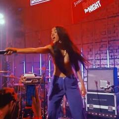 બૉલીવુડના સુપરસ્ટારની નવી ગર્લફ્રેન્ડની તસવીરો થઈ વાયરલ, જાણો કોણ છે આ યુવતી અને કોની છે ગર્લફ્રેન્ડ ?