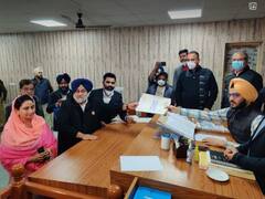 Punjab Election 2022: सुखबीर सिंह बादल ने जलालाबाद सीट से भरा पर्चा, पत्नी हरसिमरत कौर भी रहीं मौजूद