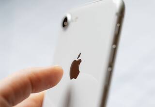 Apple iOS | ஆப்பிள் ஐஃபோனில் உள்ள ரகசிய பட்டன்.. சூப்பர் வசதி.. ஆக்டிவேட் செய்வது எப்படி?