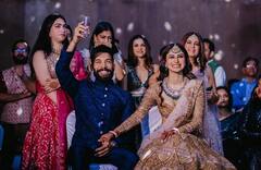 Mouni Roy Photos: भाइयों की शान, पति की जान शादी के बाद Mouni Roy की तस्वीरें बढ़ा रही हैं सोशल मीडिया का तापमान