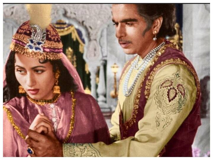 Madhubala and Dilip Kumar did not even talk during the shooting of Mughal E Azam this was the reason Mughal-E-Azam की शूटिंग के वक्त बात तक नहीं करते थे Madhubala और Dilip Kumar, ये थी वजह
