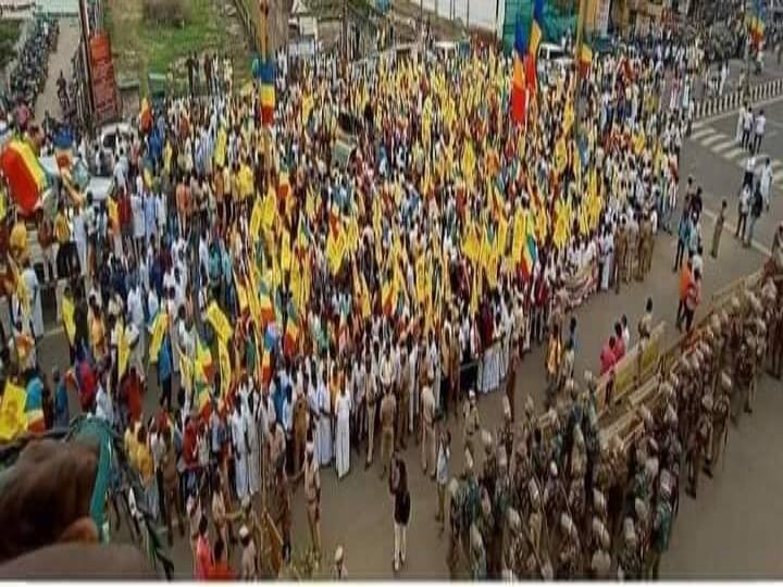 அக்னி கலசத்தை அகற்றிய அதிகாரிகள்..! சாலைமறியலில் ஈடுபட்ட வன்னியர்சங்கம்...!