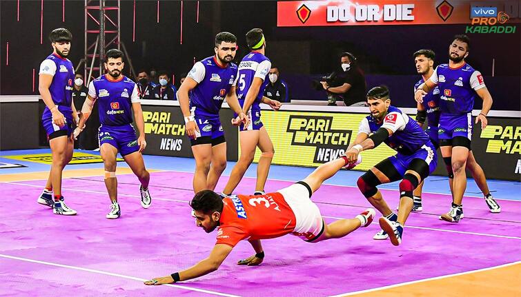 Pro Kabaddi League season 8 gujarat giants beat haryana steelers vikash khandola surender nada parvesh bhaiswal sunil kumar Pro Kabaddi: हरियाणा स्टीलर्स को हराकर गुजरात जायंट्स ने अपनी प्लेऑफ्स में पहुंचने की उम्मीदों को रखा ज़िंदा