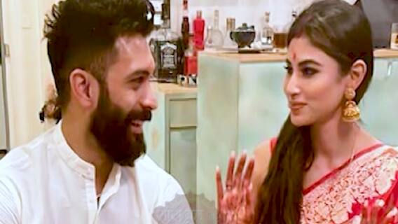 Mouni Roy's 'Grah Pravesh', actress looked gorgeous in red saree | SBS Originals