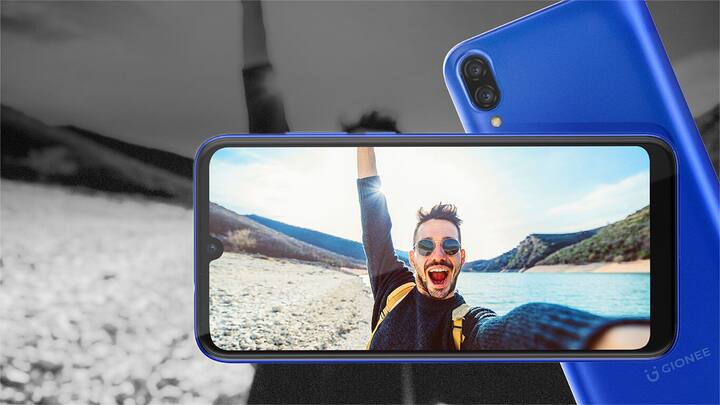 Gionee Max Pro: इस स्मार्टफोन में 3 जीबी की रैम के साथ 32 जीबी की इंटरनल मैमोरी दी गई है. इसकी डिस्प्ले 6.52 इंच की है. फोटो ग्राफी के लिए इसमें डुअल रियर कैमरा सेटअप दिया गया है. वहीं फोन को पावर देने के लिए इसमें 6000mAh की बैटरी दी गई है. फ्लिपकार्ट पर इसकी कीमत 6999 रुपये है.