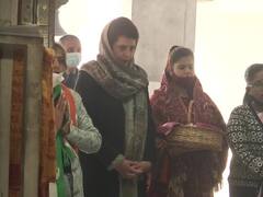 UP Election 2022: प्रियंका गांधी ने नोएडा के कालीबाड़ी मंदिर में की पूजा, पंखुड़ी पाठक के लिए कर रहीं प्रचार