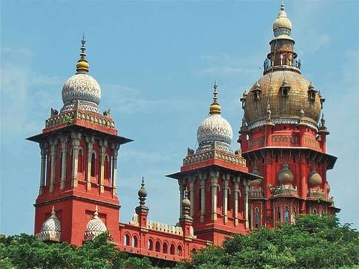 சுசி கணேசன் குறித்து  லீனா மணிமேகலை ஏன் கருத்துகளை வெளியிடுகிறார் -  சென்னை உயர்நீதிமன்றம்