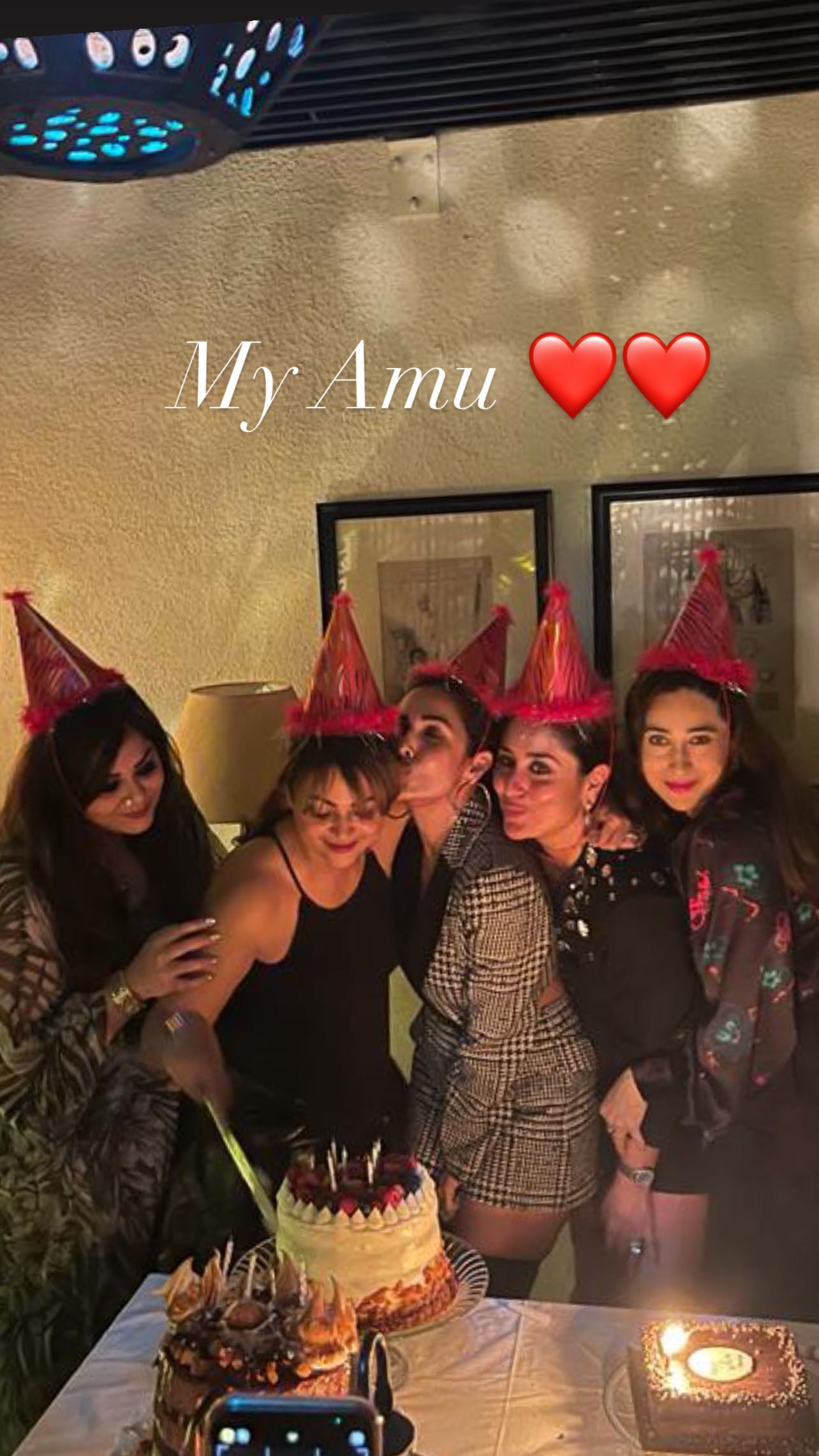 Amrita Arora Rings In Birthday With Sister Malaika And BFFs Kareena, Karisma