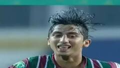 Derby: ডার্বিতে অভিষেকেই হ্যাটট্রিক। Bangla News