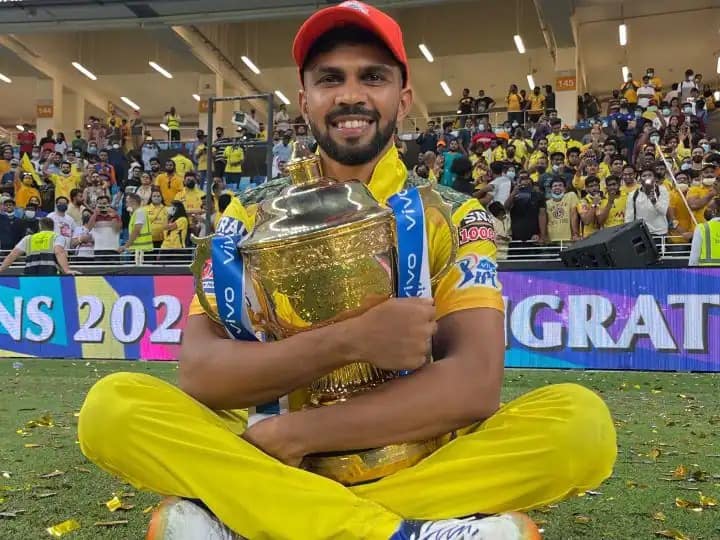 Ruturaj Gaikwad great performance in the eighth season of IPL Happy Birthday Ruturaj Gaikwad: आयपीएलच्या आठव्या हंगामात ऋतुराजची मोठी कामगिरी, विराट आणि धोनीलाही टाकलं मागे