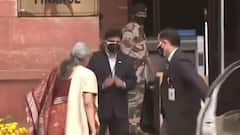 Union Budget 2022: FM Nirmala Sitharaman meets President Kovind