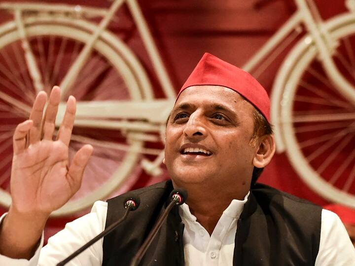 UP Election 2022: Akhilesh Yadav's new bet to woo Brahmins, made these big announcements UP Election 2022: ब्राह्मणों को लुभाने के लिए अखिलेश यादव का नया दांव, कर दिए ये बड़े एलान