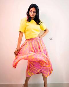 Priya Mani Raj Photos: సమంత కు కంగ్రాట్స్ చెప్పిన ప్రియమణి.. ఎందుకో తెలిస్తే షాక్ అవుతారు