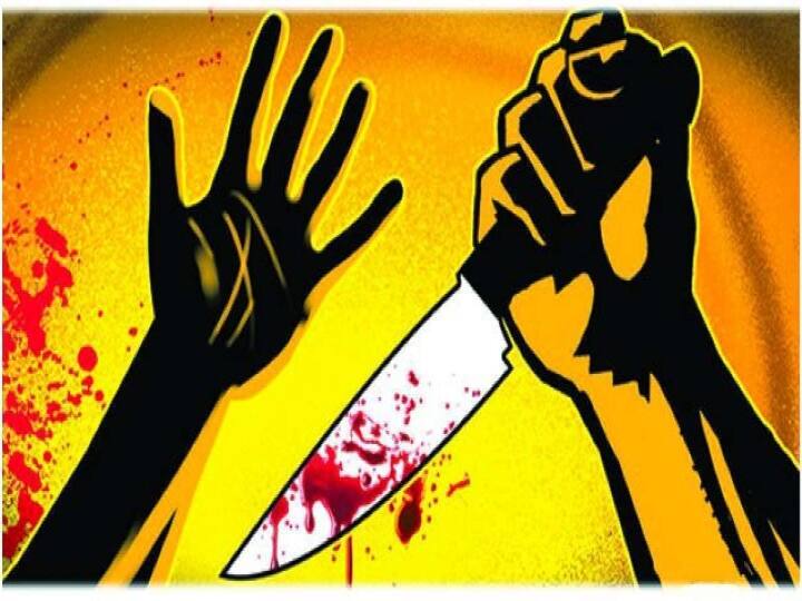 Youth  murdered at a government hospital in tirupattur திருப்பத்தூர்: திருவிழாவில் சண்டை.! அரசு மருத்துவமனையில் இளைஞர் ஓடஓட வெட்டிக்கொலை!