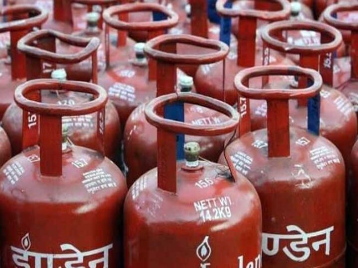 LPG Cylinder | IMPS பரிவர்த்தனை மாற்றம் முதல் சிலிண்டர் விலை வரை.. பிப்ரவரி மாத மாற்றங்கள் என்னென்ன?