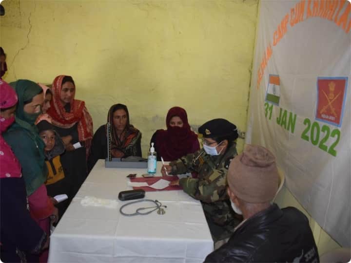 कश्मीर घाटी में भारतीय सेना जहां एक तरफ सरहदों की रक्षा में जुटी है तो वही दूसरी तरफ सरहदों पर रहने वाले आम नागरिकों की सुख सुविधा के लिए भी कई प्रयास करती है. ऐसे ही एक प्रयास में सेना द्वार ग्रामीण इलाकों ख़ास तौर पर नियंत्रण रेखा से सटे इलाकों में रहने वाले लोगों के लिए 'ऑपरेशन सद्धभावना', 'हमसाया हैं हम' के तहत 'खैरियत पेट्रोल' शुरू किये गए हैं. 'खैरियत पेट्रोल' में सेना के स्थानीय सेना के कैंप के अफसर और जवान अपने अपने नियंत्रण वाले इलाके में पेट्रोलिंग के लिए जाते हैं.