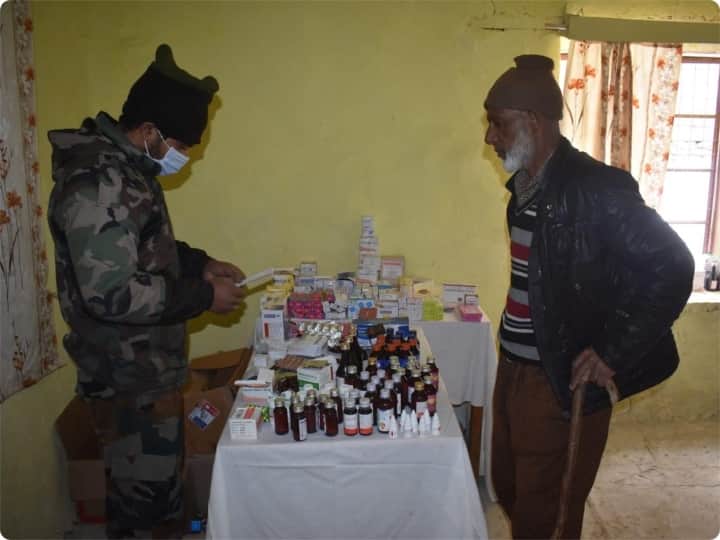 इन पेट्रोल का मक़सद है आम लोगों की खैरियत पूछना और उनकी मुश्किलों का समाधान करना होता है. बता दें कि ऐसे ही 'खैरियत पेट्रोल' प्रयास को आगे बढ़ाते हुए सेना की ओर से एलओसी से सटे इलाकों में मरीज़ों और बुज़ुर्गों की खैरियत पूछने के लिए इन इलाकों में भेजा जाता है ताकि वह बीमारों और अन्य ज़रूरतमंदों तक मदद पहुंचा सकें.