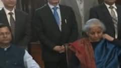 वित्त मंत्री Nirmala Sitharaman पेश करेंगी चौथा आम बजट, खर्च और निवेश के बीच संतुलन के आसार