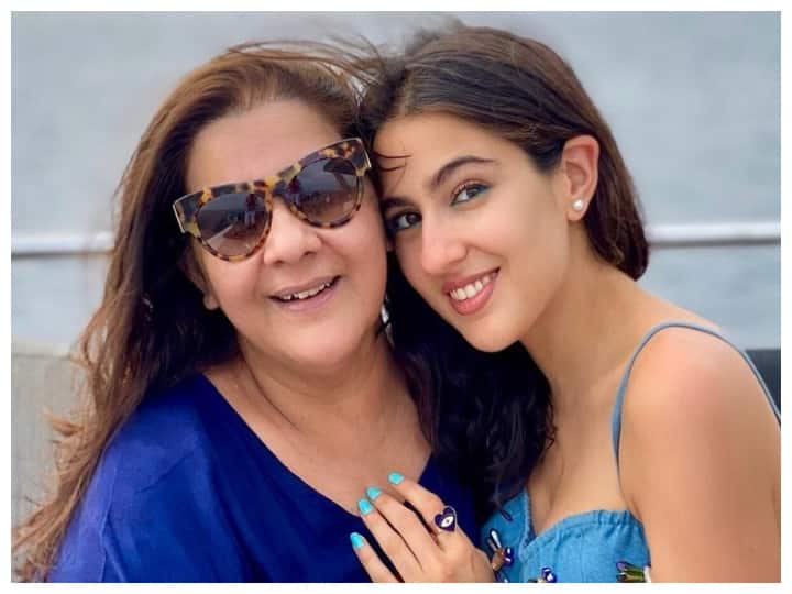 When Sara Ali Khan chose mother Amrita Singh over father Saif Ali Khan she describes herself as an actress as a complete momma girl जब Sara Ali Khan ने पिता Saif Ali Khan को न चुनकर मां Amrita Singh को चुना, खुद को एक्ट्रेस बताती हैं पूरी मम्मा गर्ल