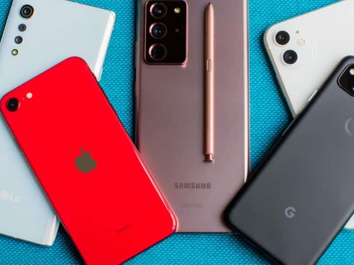 Mobile and other electronic items price will be cheaper after budget 2022 Budget 2022: नया स्मार्टफोन खरीदना अब होगा सस्ता, मोबाइल और अन्य इलेक्ट्रॉनिक आइटम्स को बजट से मिला 'बूस्टर'