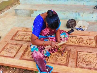 Mallika doing carpentry to alleviate family hardship watch video | “மகன் இறந்துட்டான்னு உட்கார முடியுமா? என் புருஷன் குடியை விட்டுட்டா பராவல” - தச்சு வேலையில் அசத்தும் மல்லிகா!
