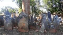 Bastar News: यहां है आदिवासियों का 'ताजमहल'...जहाँ अपनो की याद में गाड़ा जाता है पत्थर