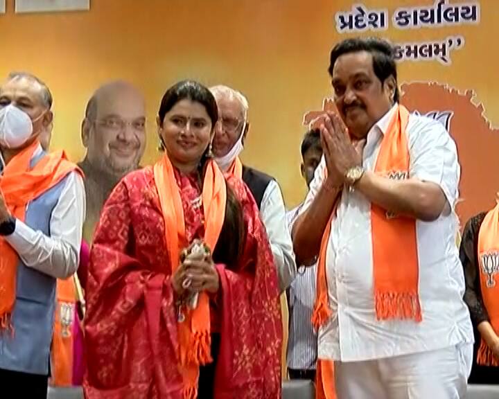 મમતા સોની ગુજરાતી એક્ટ્રેસ છે. તેમજ મમતા સોનીએ અનેક ગુજરાતી ફિલ્મોમાં કામ કર્યું છે.