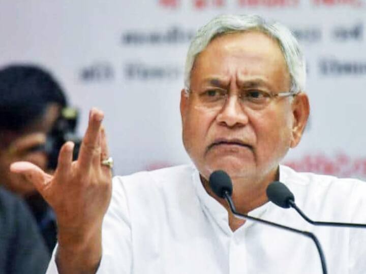 Bihar News: Nitish Kumar party MLA Gopal Mandal said- if you drink, you will die then population will also decrease ann Bihar News: जहरीली शराब पर ‘जहरीले बोल’! नीतीश कुमार की पार्टी ने कहा- पीएंगे तो मरेंगे ही, जनसंख्या भी कम होगी, VIDEO