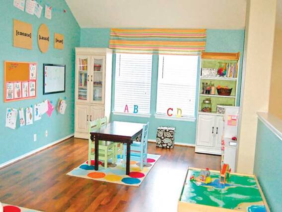 Vastu Tips: घर में काफी समय से बनी हुई है कंगाली तो इन चीजों को तुरंत रखें, दूर होगी सारी दिक्कत Vastu Tips: घर में काफी समय से बनी हुई है कंगाली तो इन चीजों को तुरंत रखें, दूर होगी सारी दिक्कत